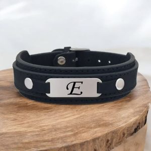 925 Ayar Gümüş Plakalı Harfe Özel Oval Figürlü Hakiki Siyah Derili Hediye Bileklik-421
