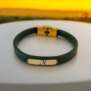 14 Ayar Altın Plakalı Harfe Özel Dikdörtgen Figürlü Hakiki Yeşil Derili Hediye Bileklik-371