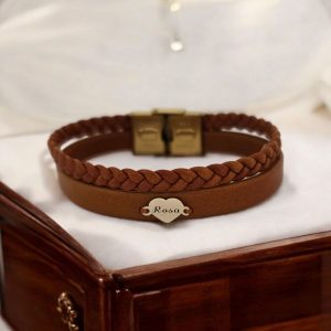 14 Ayar Altın Plakalı İsme Özel Doğal Kahverengi Derili Kalp Figürlü Hediye Bileklik-401