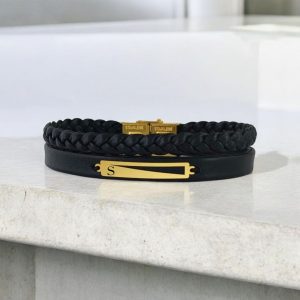 14 Ayar Altın Plakalı Harfe Özel Hakiki Siyah Derili Dikdörtgen Figürlü Hediye Bileklik-393