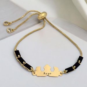 14 Ayar Altın Plakalı İsme Özel Taç Motifli Siyah Taş Desenli Altın Renkli Zincirli Hediye Bileklik-510