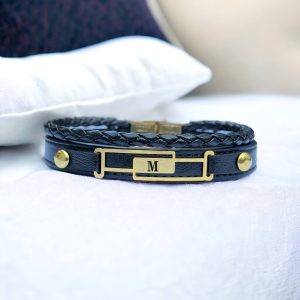 14 Ayar Altın Plakalı Harfe Özel Hakiki Siyah Derili Çerçeveli Dikdörtgen Figürlü Hediye Bileklik-591