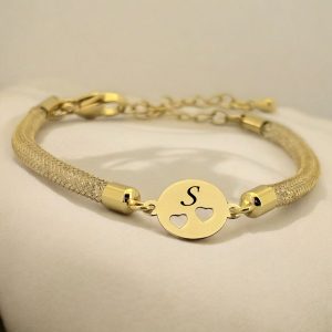 14 Ayar Altın Plakalı Harfe Özel Hasır Kordonlu Kalp Detaylı Oval Motifli Hediye Bileklik-508