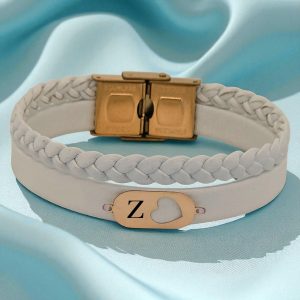 14 Ayar Altın Plakalı Harfe Özel Kalp Detaylı Oval Figürlü Doğal Beyaz Derili Hediye Bileklik-561